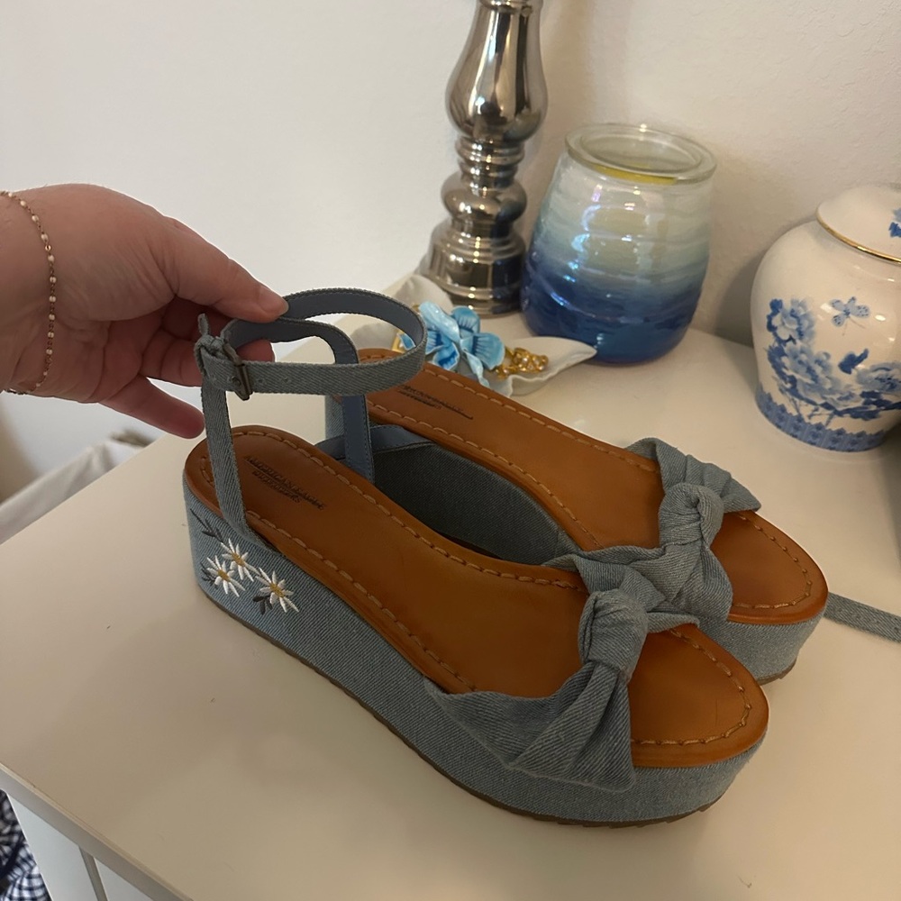 American Eagle Outfitters Light Blue Denim Platform Sandal with Daisy Embroidery